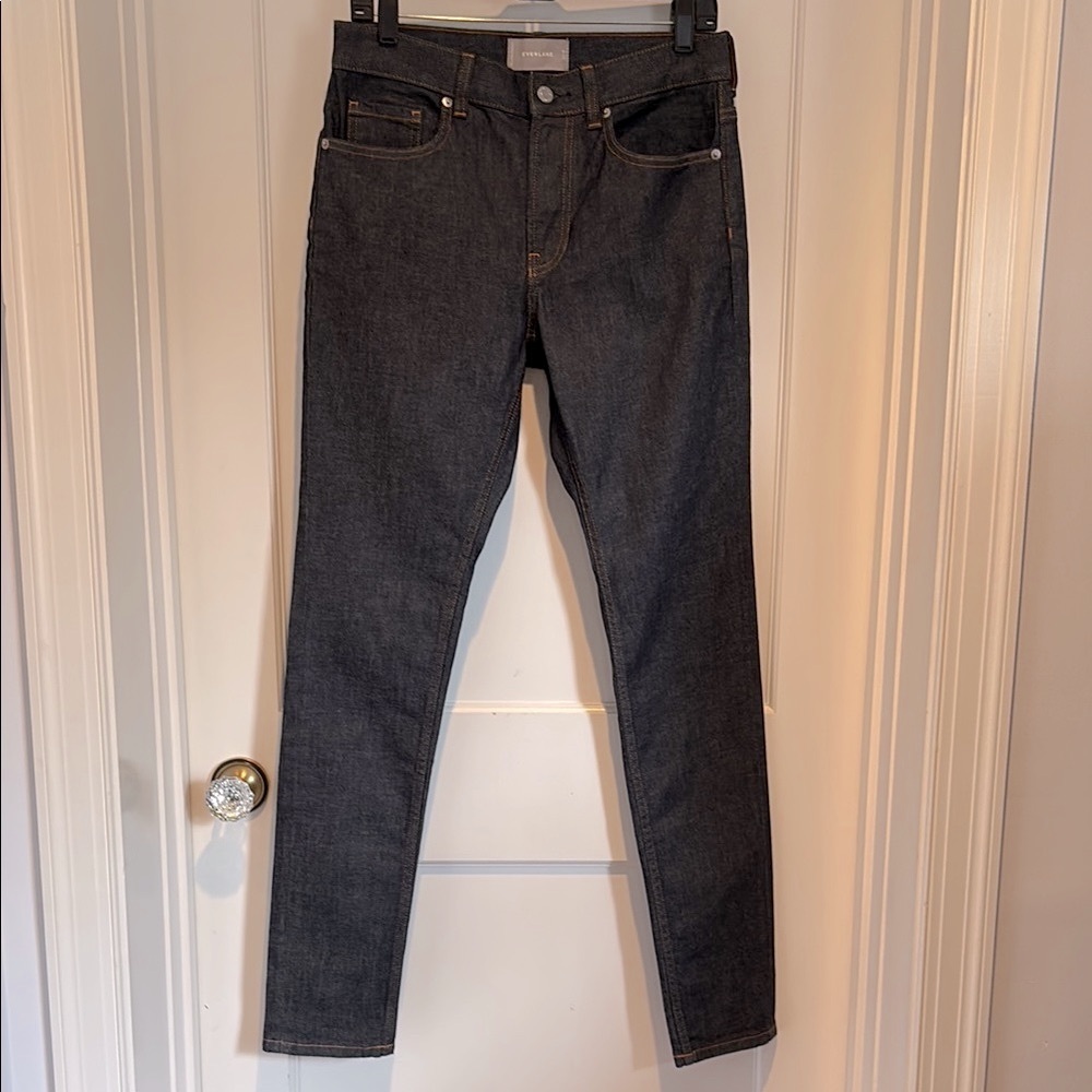 Everlane Skinny Jean in dark indigo rinse in size 30 X 32
